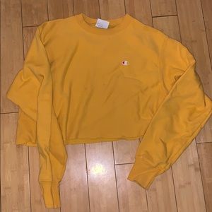 Champion Cropped Yellow sweatshirt